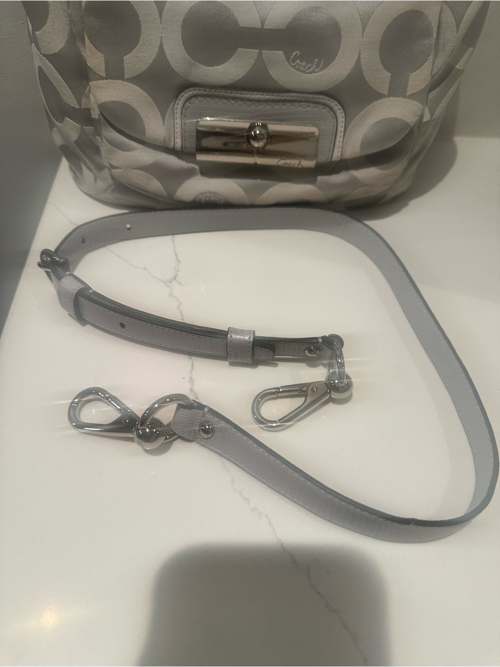 Coach Kristin Optic Light Grey Signature Hobo Bag with Removable Strap & 2 tags - Picture 3 of 15